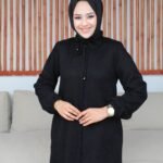 Siyah Yakası Bağcıklı Kışlık Ferace - Sevda Ferace